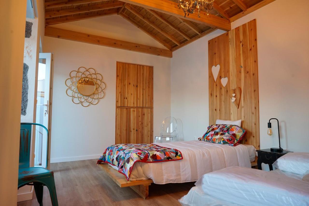 Largo Bispo Boutique Hostel Horta  Exterior photo